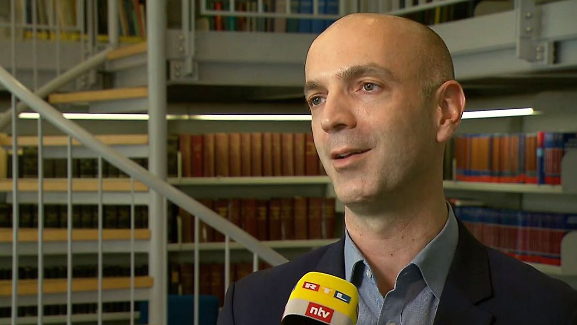 Virologe Jonas Schmidt-Chanasit.JPG