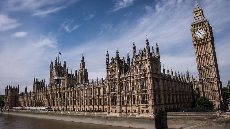 Abgeordnete der Tory-Partei von Premier Boris Johnson sind in den vergangenen Monaten immer wieder wegen Fehlverhaltens in die Schlagzeilen geraten.