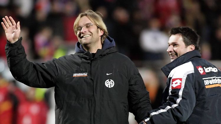 Damals in Mainz: Mit Trainer Klopp und Manager Heidel stieg der FSV 2004 erstmals in die Bundesliga auf.