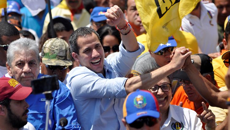 Guaidó ließ sich von zahlreichen Anhängern in Barquisimeto feiern.