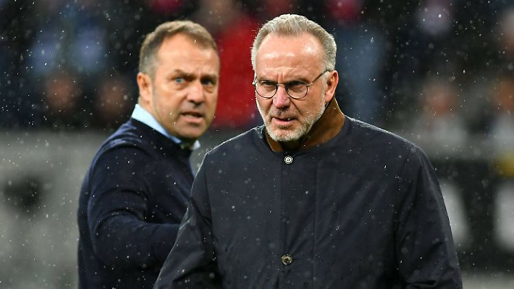 Karl-Heinz Rummenigge geht davon aus, dass Hansi Flick die Krise in den Griff bekommt.