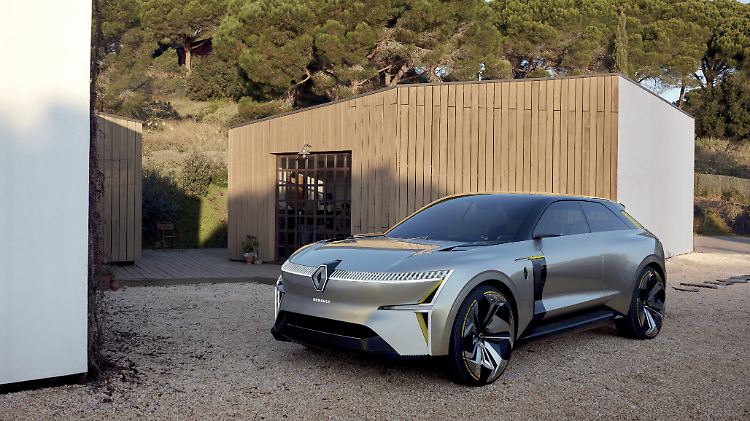 Front- und Heckpartie des Renault Morphoz lassen sich um jeweils 20 Zentimeter verschieben.