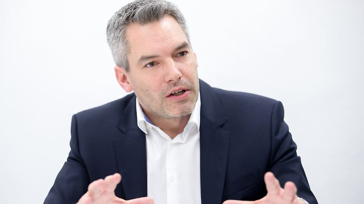 "Österreich und Ungarn werden sich nicht erpressen lassen", so Österreichs Innenminister Karl Nehammer.