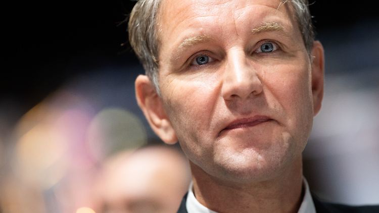 Höcke treibt die bürgerlichen Parteien in Erfurt vor sich her.