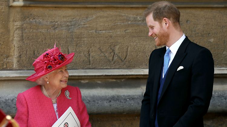Sie sollen sich weiterhin gut verstehen: Queen Elizabeth II. und Prinz Harry (Archivbild).
