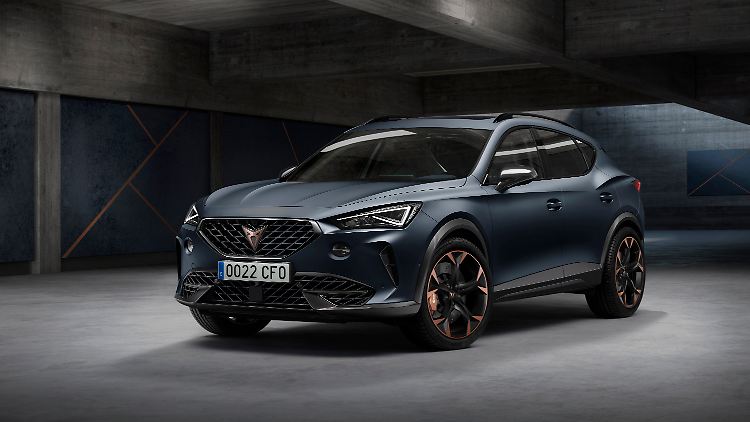 Mit 4,45 Metern Länge gehört der Cupra Formentor noch zu den kompakten SUV-Modellen.