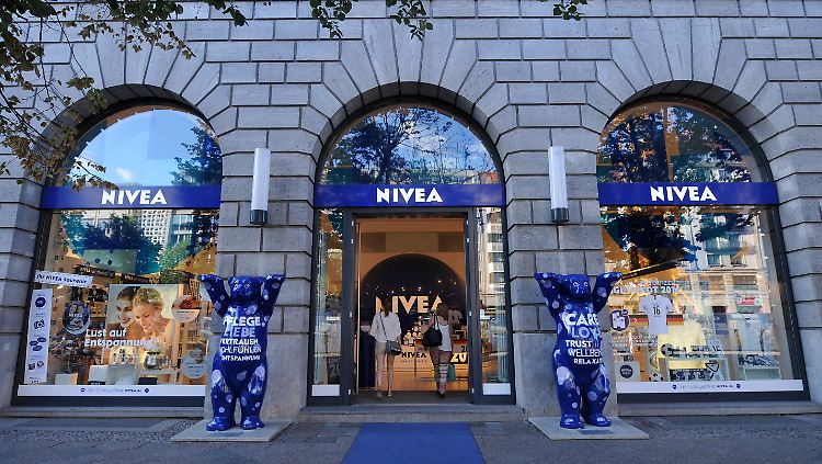 Beiersdorf unterhält unter anderem in Berlin ein Geschäft für seine Creme Nivea.