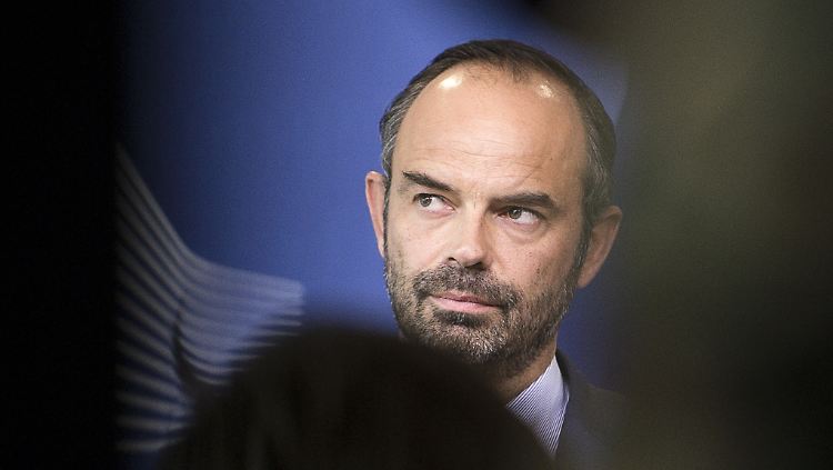 Frankreichs Premierminister Philippe will das Rentenreformvorhaben unter Umgehung des Parlaments durchsetzen.