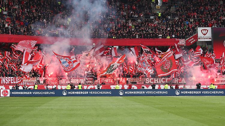 Wie schwierig die Bewertung des Ultra-Phänomens ist, zeigt unter anderem ein Blick auf die Münchner Gruppe Schickeria.