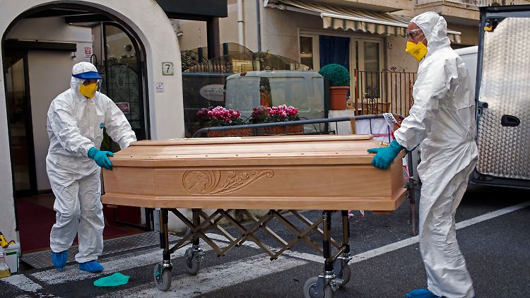 107 Menschen sind bislang in Italien an dem Virus gestorben.