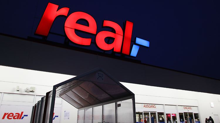 Für viele Real-Supermärkte sieht es düster aus. 