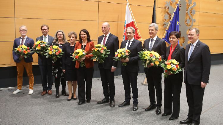 Die rot-rot-grüne Regierung in Thüringen steht. 
