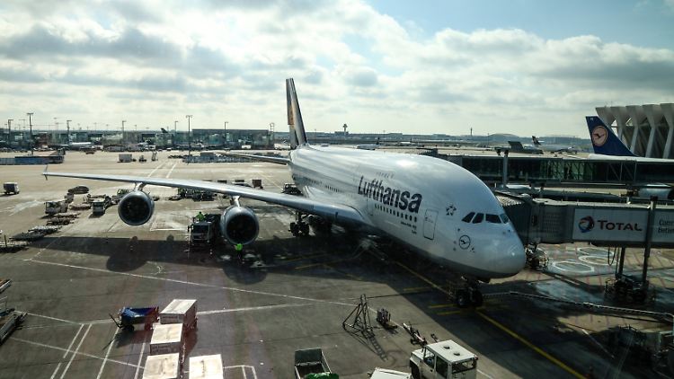 Lufthansa streicht allein in Frankfurt mehr als 3700 Flüge.
