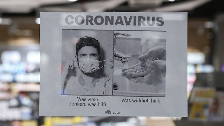 Ein Hinweis in einer Berliner Apotheke.