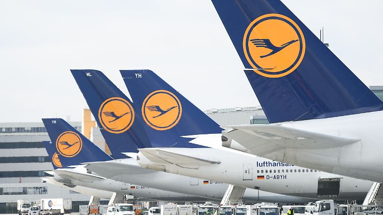 Die Lufthansa streicht wegen der geringen Nachfrage Tausende Flüge.