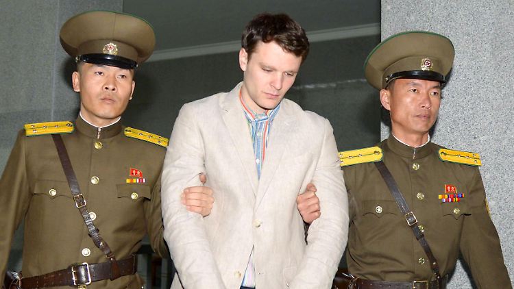 Warmbier war während einer Nordkorea-Reise Anfang 2016 wegen des angeblichen Diebstahls eines Propaganda-Posters zu 15 Jahren Arbeitslager verurteilt worden.