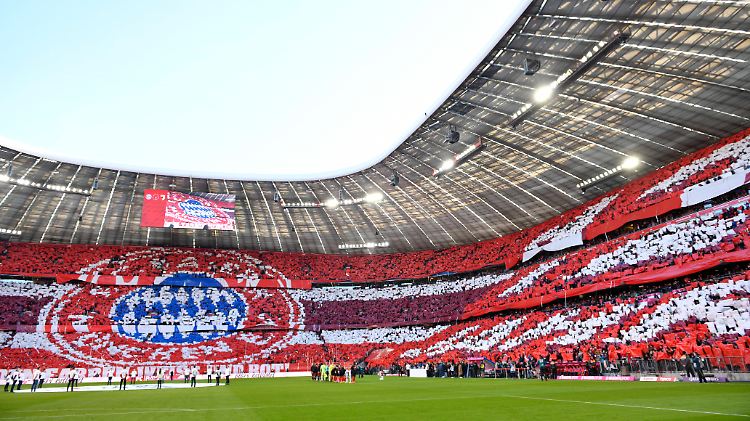 Müssen die Fans in der Bundesliga bald vorerst draußen bleiben?