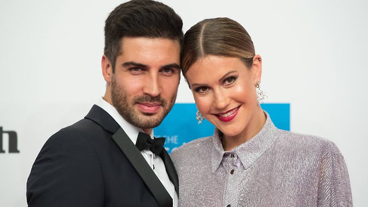 Haben sich die Ehe versprochen: Wolke Hegenbarth und ihr Freund Oliver Vaid.