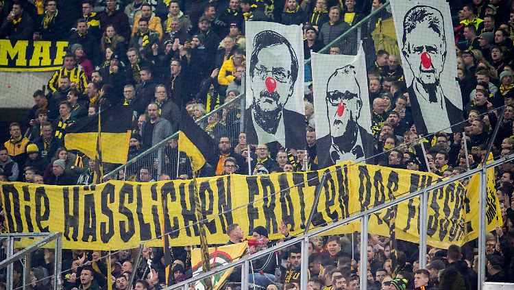 Kreativer Protest oder unter der Gürtellinie? Karl-Heinz Rummenigge hätte eine klare Meinung zum Protest der BVB-Fans.