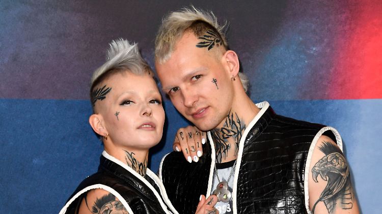 Kann das wirklich echt sein? Amani Fancy aka Lotta Laut und Eric Stehfest bei der Filmpremiere in Berlin.