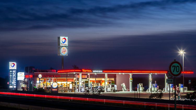 Zwischen Tankstellen herrscht "Konkurrenz um jeden Autofahrer".