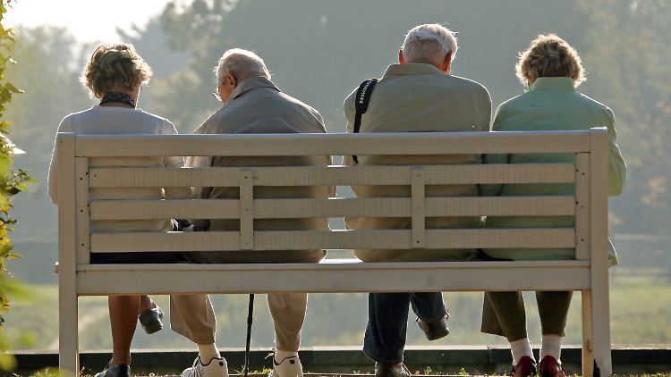 Vor allem für ältere und chronisch kranke Menschen kann das Coronavirus gefährlich werden.