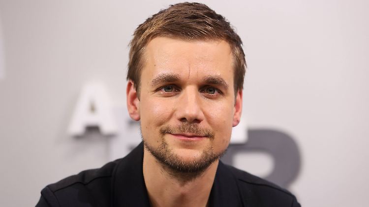 Erst Viva-Moderator, dann Rettungssanitäter, jetzt Seenotretter: Tobias Schlegl