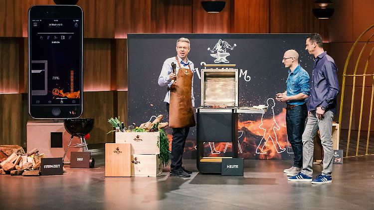 Am Ende wurden nur sie gegrillt: die "Wilhelm Grill"-Gründer Michael Schunke (M.) und Mathias Dögel (r.).