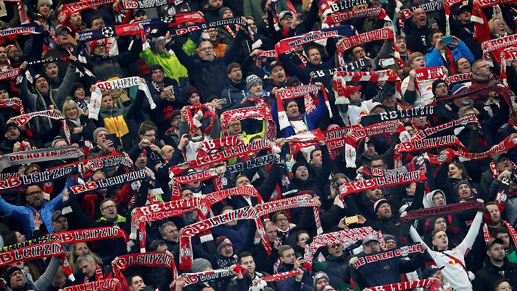 Anders als bei vielen Fußballspielen dürfen bei RB Leipzig alle Fans ins Stadion.