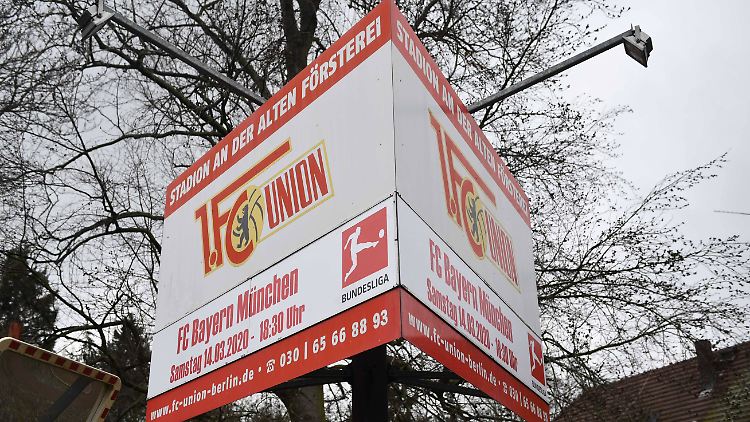 Das Spiel findet nun doch unter Ausschluss der Öffentlichkeit statt.