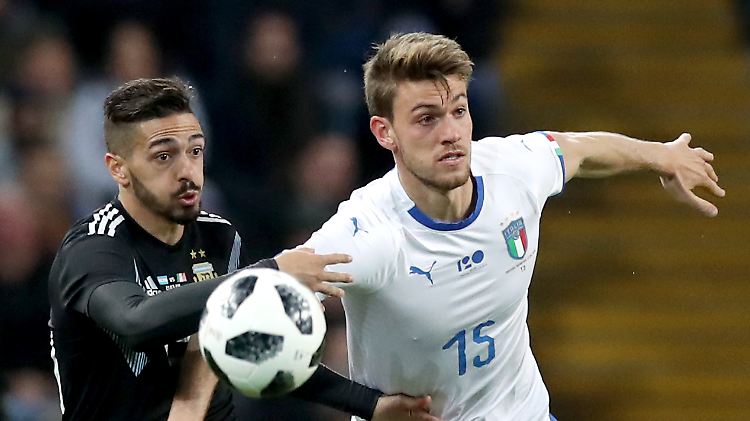 Rugani (r.) ist auch italienischer Nationalverteidiger.