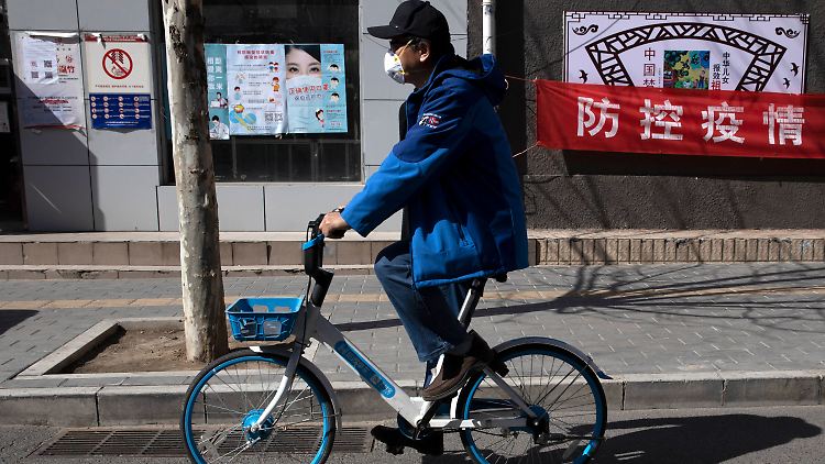 Nach offiziellen Angaben hat die chinesische Bevölkerung das Schlimmste überstanden.