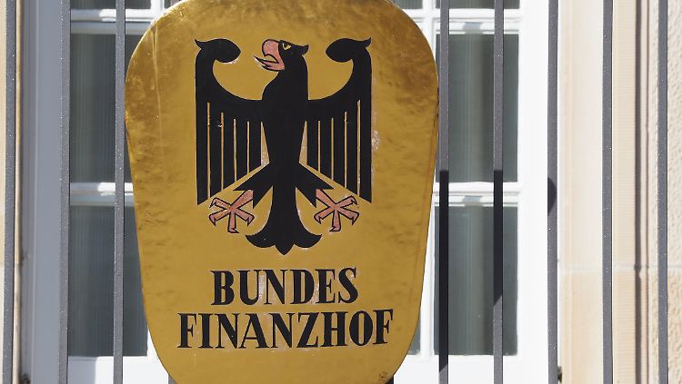 Kinder haben nur gegenüber ihren rechtlichen Vätern einen Erbanspruch, so der Bundesfinanzhof.