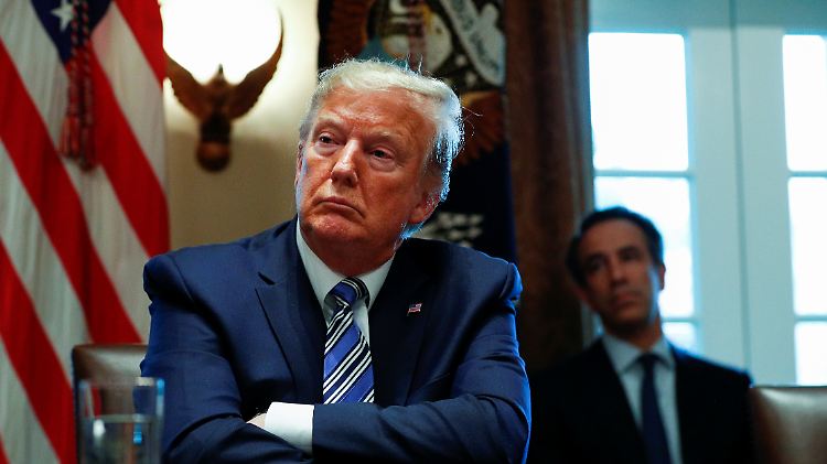 US-Präsident Donald Trump verkündet nur vage Pläne, wie die wirtschaftlichen Folgen durch das Coronavirus abgefedert werden sollen. 