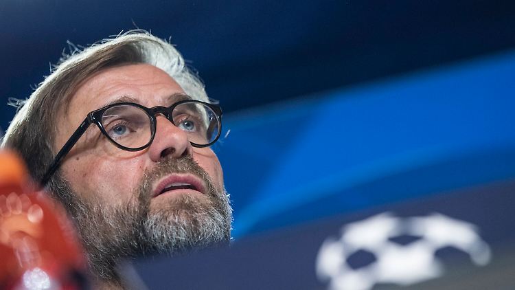 Die Premier League könnte am 8. Juni wieder starten - der Weg zum Titel für Jürgen Klopp und seinen FC Liverpool wäre dann nicht mehr weit.