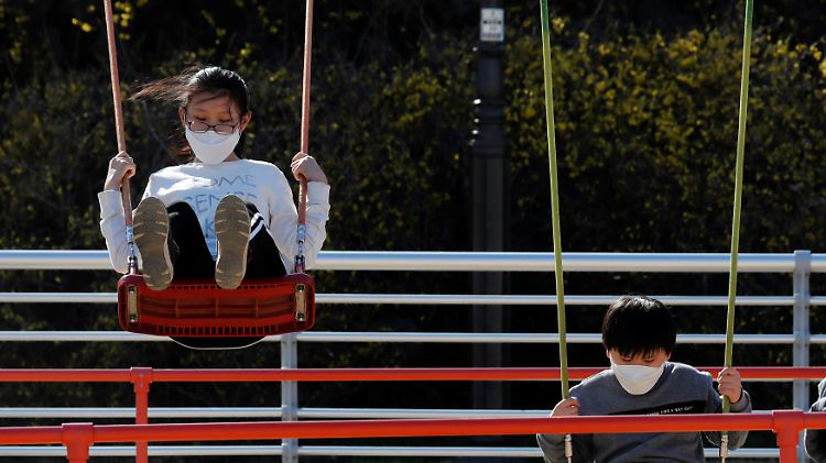 Die Stadt Daegu ist das Zentrum der Epidemie in Südkorea.  Doch auch dort geht das Leben weiter.