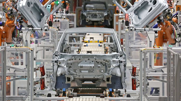 In mehreren VW-Werken steht die Produktion still.