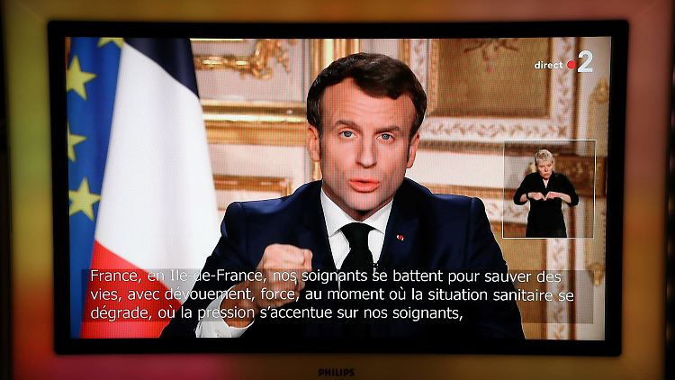 Macron wandte sich per Fernsehansprache an die Franzosen. "Wir sind im Krieg", sagte er gleich mehrmals. 