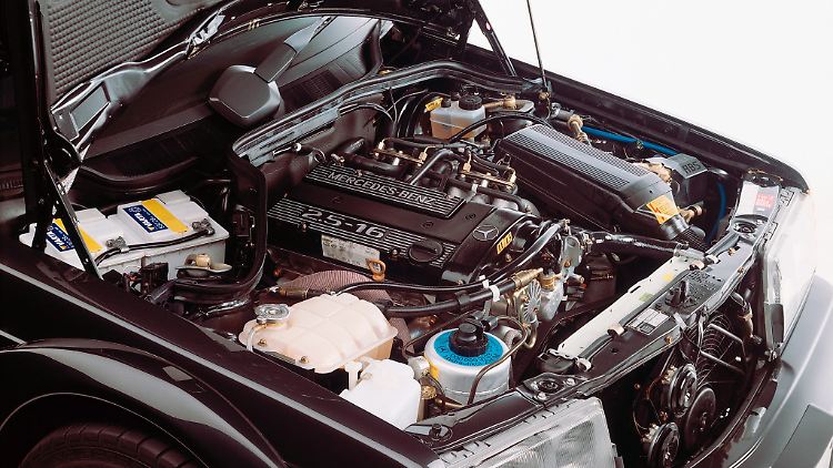 Der 2,4-Liter-Vierzylinder im Mercedes 190 E 2.5-16 Evolution II war ein echtes Kraftpaket.