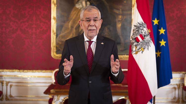 Österreich im Ausnahmezustand: Bundespräsident Alexander Van der Bellen schwört seine Landsleute im Rahmen einer TV-Ansprache zur Coronavirus-Krise auf einschneidende Maßnahmen ein.