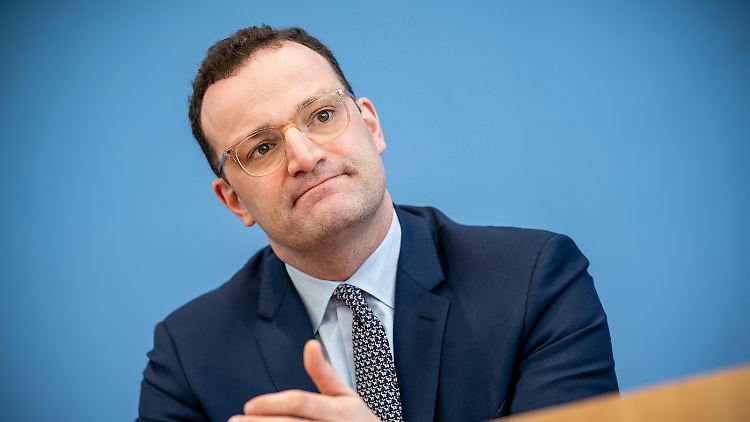 "Das Ausbruchsgeschehen, das wir im Moment haben, hat viel zu tun mit den Rückkehrern aus dem Skiurlaub", sagt Gesundheitsminister Spahn.