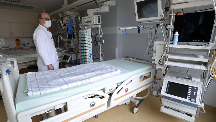 Laut Gesundheitsminister Jens Spahn gibt es derzeit in Deutschland 28.000 Intensivbetten.