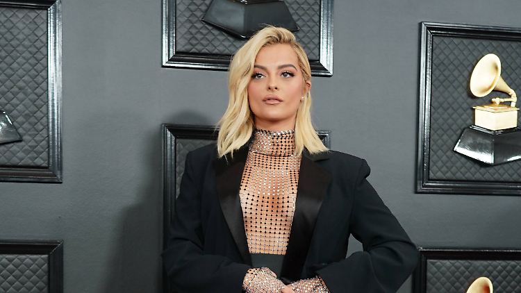 Wie so viele kann Bebe Rexha nicht fassen, dass manche Menschen die Situation so auf die leichte Schulter nehmen.