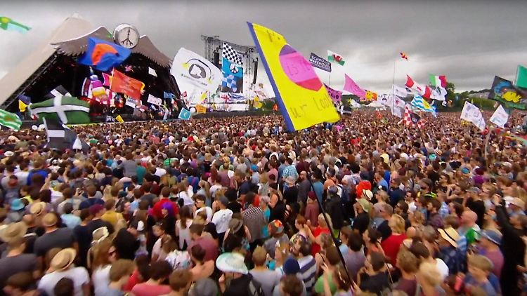 200.000 Musikfans wollten in diesem Jahr das Jubiläum des Glastonbury Festivals feiern.