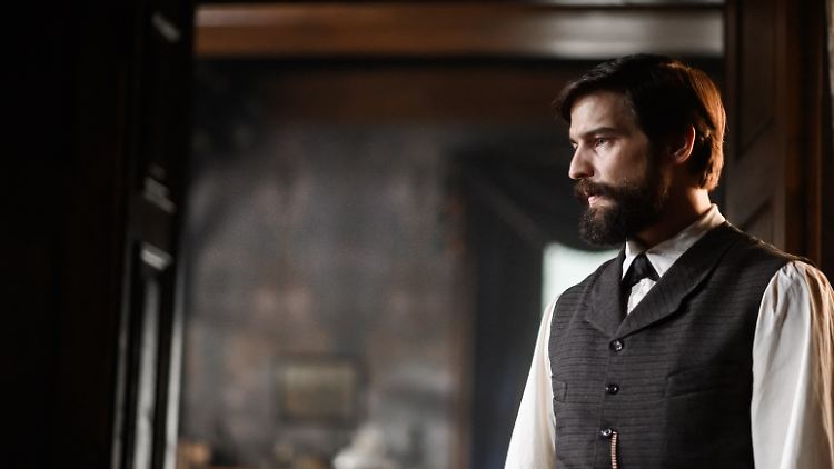 Sigismund Schlomo Freud (Robert Finster) ist Ende des 19. Jahrhunderts noch weit entfernt von beruflichem Erfolg.