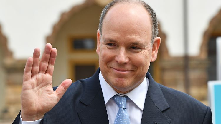 Fürst Albert verabschiedet sich ins Homeoffice.