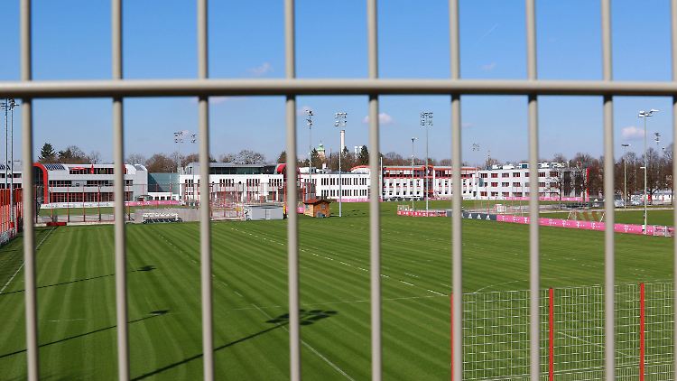 Gähnende Leere, wie es sein soll, herrscht derzeit beim FC Bayern.