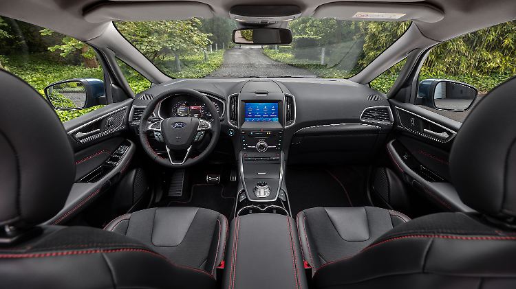 Das Innenleben des Ford S-Max gleicht dem des Mondeo und das ist nicht das Schlechteste.