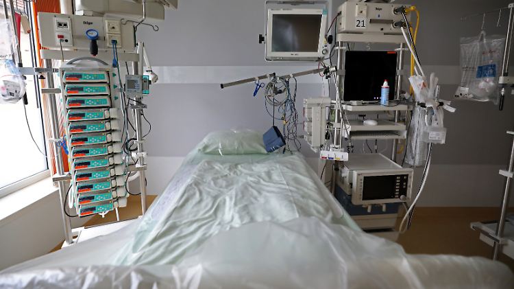 Mit 25.000 Intensivbetten mit Beatmungsgerät ist Deutschland im Vergleich zu seinen europäischen Nachbarn gut aufgestellt. 