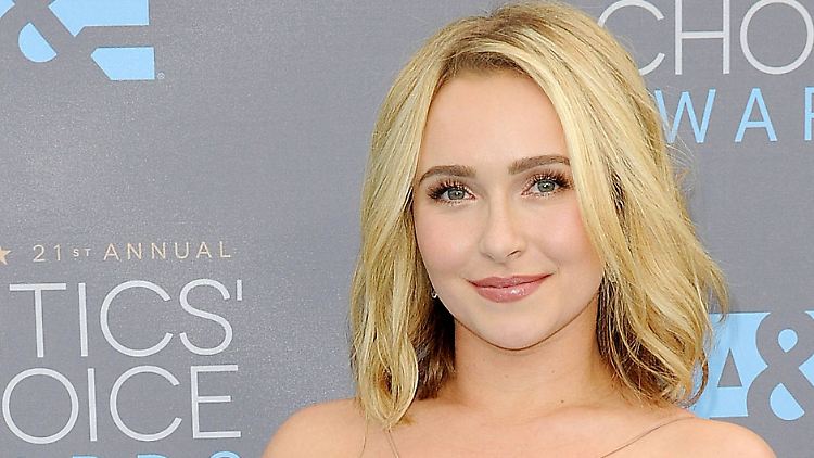 Hayden Panettiere soll wieder Single sein.